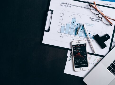Quarterly Earnings Reports: What Investors Should Know — Business & Economy coverage by CitizenPost