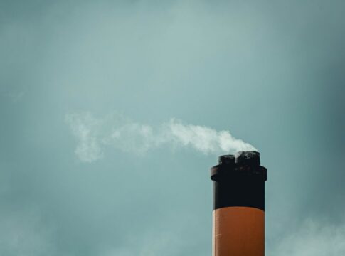 Carbon Tax vs Cap-and-Trade: Climate Policy Compared — Opinion coverage by CitizenPost