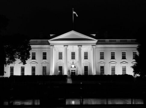 Executive Orders Explained: Presidential Power Limits — Politics & Policy coverage by CitizenPost