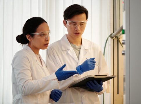 Peer Review Process: How Scientific Studies Are Vetted — Science, Tech & Health coverage by CitizenPost