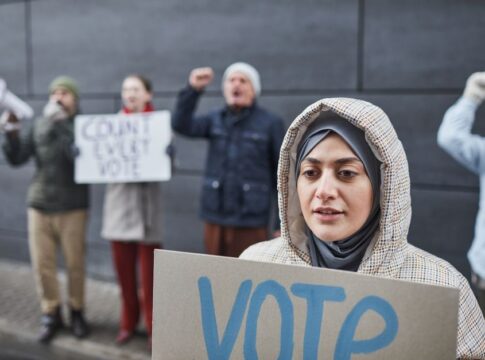 Featured image related to US appeals court rejects Trump mail-in ballot restrictions as Supreme Court considers rule