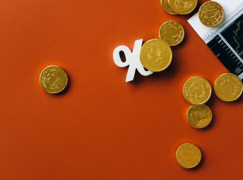 Ever wonder how the Feds interest rate actually works? Weve got answers — Economy coverage by National News Daily. Photo: ...